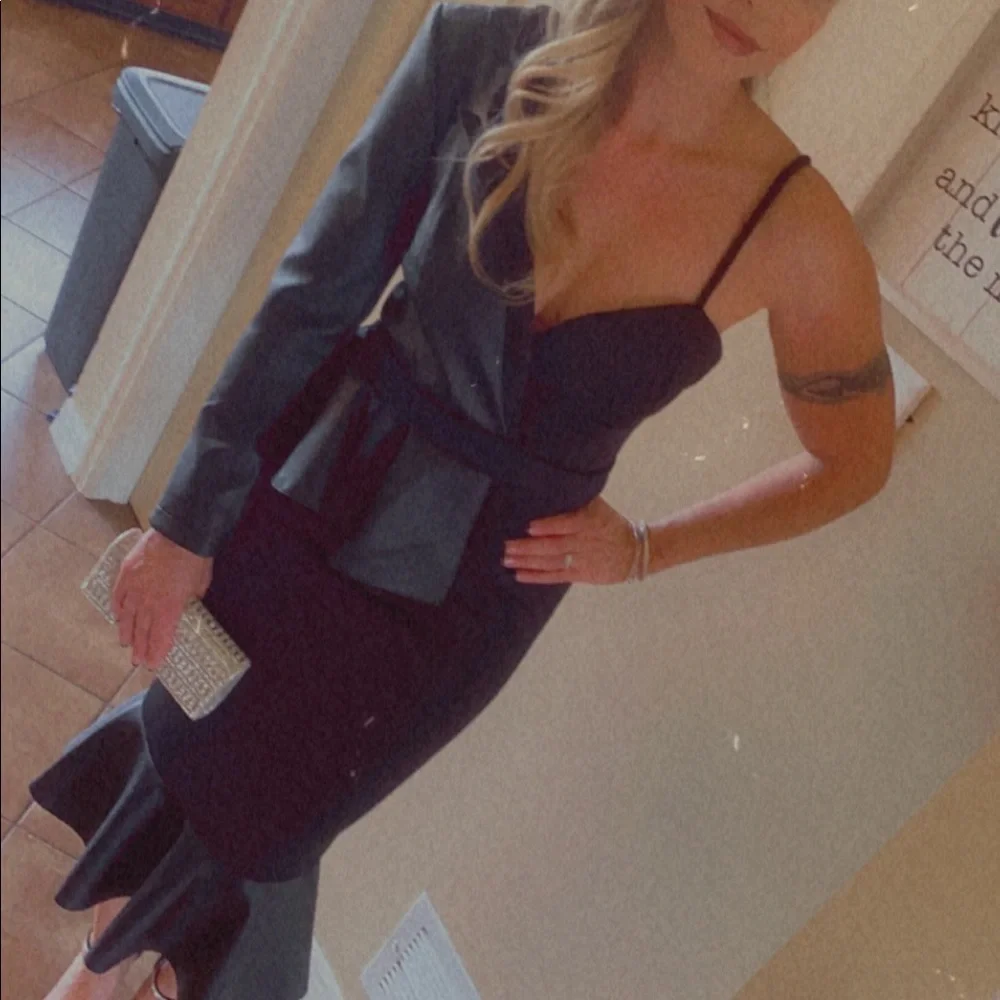 Black Dress Worn Once - Picture 4 of 4